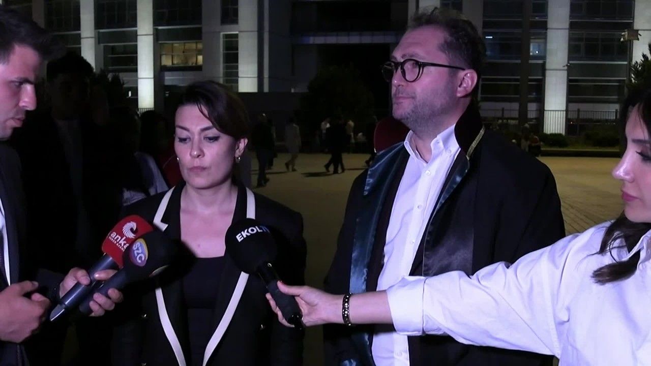 Aykut Erdoğdu tutuklandı... Avukat eşi Tuba Torun Erdoğdu: "Aykut 'Vatan  sağ olsun' diyerek gitti arka kapıdan" - TV Nota | Güncel Haberler, Son  Dakika Haberleri