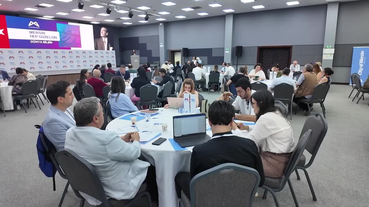 Mersin Büyükşehir Belediyesi, "Uluslararasılaşma Çalıştayı" düzenledi