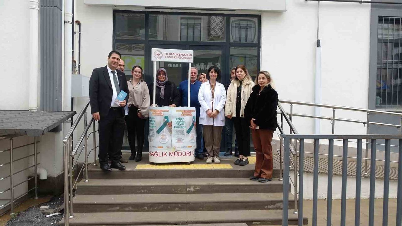 Kilis'te 'Dünya Sigarayı Bırakma Günü'nde vatandaşlar bilgilendirildi