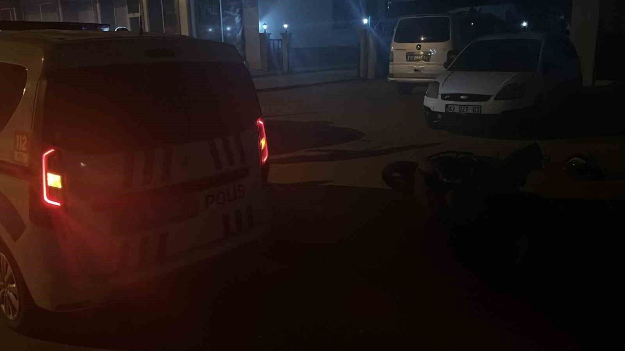 Polisten kaçan motosikletli kuryeden uyuşturucu çıktı