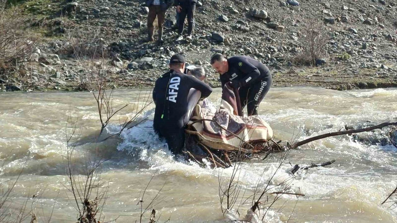 Tokat'ta kaybolan kadın dere yatağında ölü bulundu