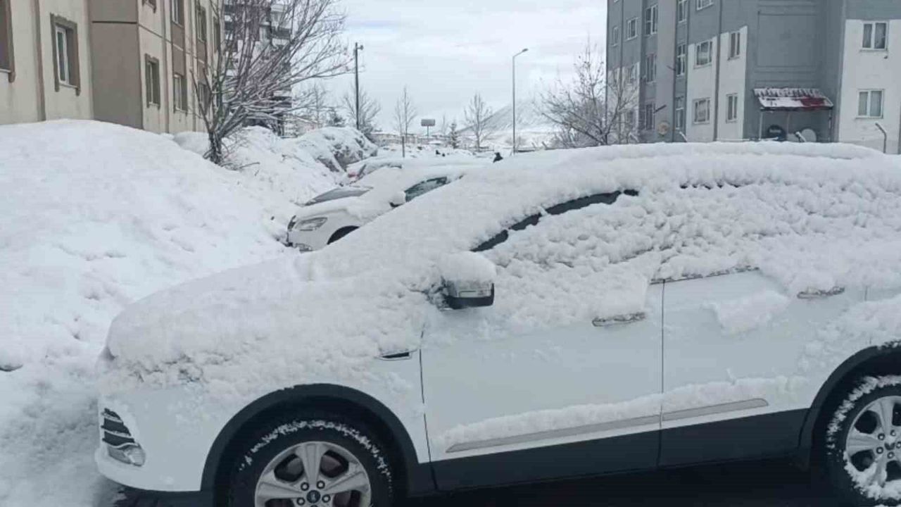 Bitlis'te kar yağışı