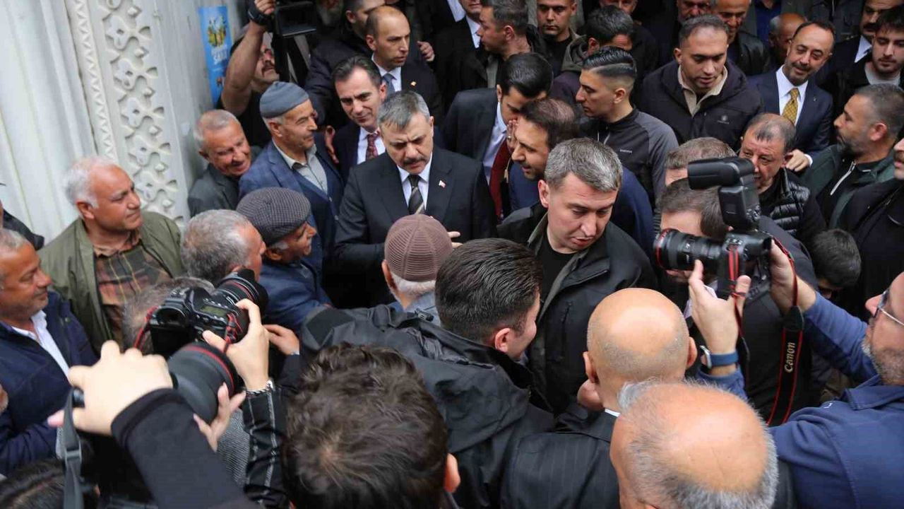 İçişleri Bakanı Mustafa Çiftçi, Bitlis'te ziyaretlerde bulundu