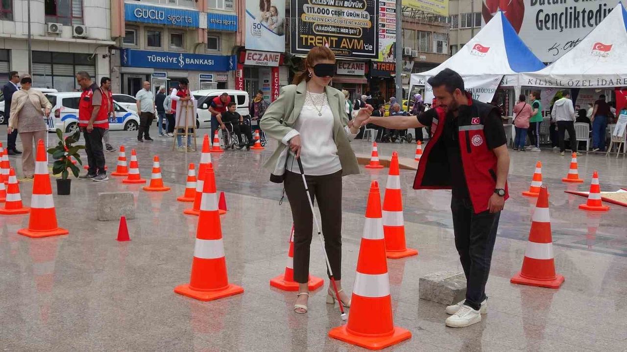 Kilis'te 'Engel Tanımayan Empati Atölyesi' etkinliği düzenlendi