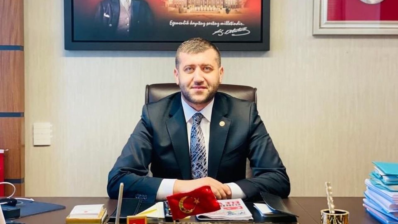 MHP'li Ersoy, gençlerin en beğendiği milletvekilleri listesinde