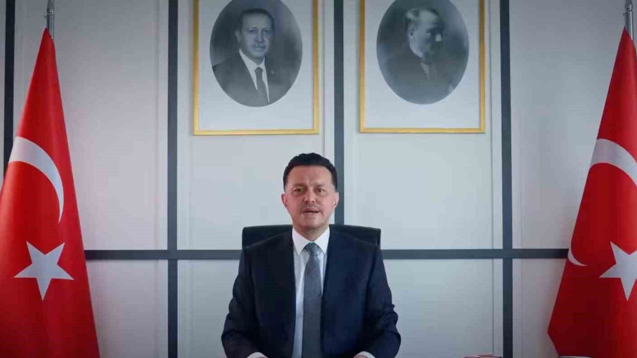 Milletvekili Hatipoğlu'ndan Büyükşehir Belediyesi'ne seçim vaatleri eleştirisi