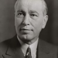 Atatürk'ün okul arkadaşı Ali Fethi Okyar kimdir?