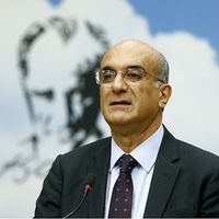 Siyasetçi Tekin Bingöl kimdir?