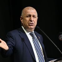 Zafer Partisi kurucusu ve genel başkanı Ümit Özdağ kimdir?