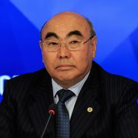 Kırgızistan eski cumhurbaşkanı Askar Akayev kimdir?