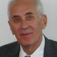 Türkçe Aşığı Efrasiyap Gemalmaz kimdir?