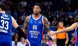 Anadolu Efes'te Tyrique Jones'u gönderdi