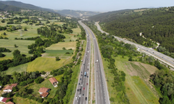 Bayram trafiği cumartesi gününe kadar sürecek