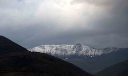 Erzincan'da temmuz ayında kar yağdı