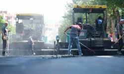 Çorum Belediyesi yol yenileme çalışmalarını sürdürüyor