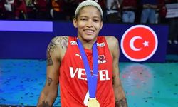 Fenerbahçe Melissa Vargas'la 3 yıl daha