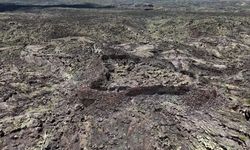 Volkanik dağda esrarengiz kale görüntülendi