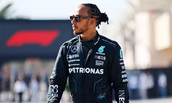 Hamilton, 3 yıllığına Ferrari’de