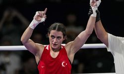 Milli boksör Esra Yıldız Kahraman, Paris 2024'te çeyrek finalde