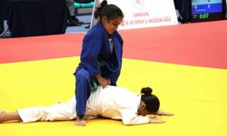 20. Karadeniz Judo Turnuvası kıyasıya mücadelelerle başladı