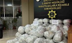 Durdurulan araçtan 461 kilo skunk maddesi çıktı