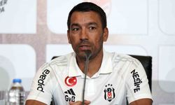 Giovanni van Bronckhorst: Bu sene de Süper Kupa'yı istiyoruz