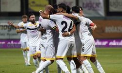 İstanbulspor sahasında Şanlıurfaspor'u 3-0 mağlup etti