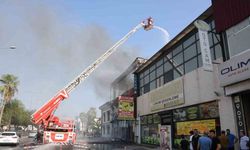 Otomobil yedek parça dükkanı kullanılmaz hale geldi