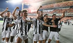 Beşiktaş, Süper Kupa’yı farklı skorla aldı