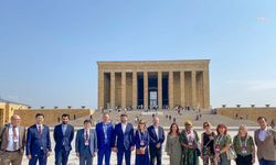 CHP Sosyalist Enternasyonal Komitesi üyelerinden Anıtkabir’e ziyaret