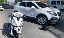 Cipin çarptığı motosiklette bulunanlar yola savruldu