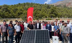 Hayvan yetiştiricilerine taşınabilir güneş enerjisi paneli