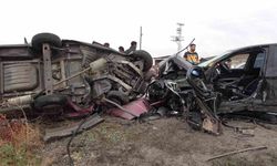 İki kardeş trafik kazasında yaşamını yitirdi