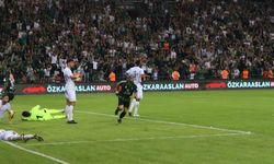 Kocaelispor öne geçtiği maçta Manisa FK'ya 2-1 yenildi