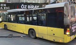 Otobüs kontrolden çıkarak mağazaya girdi