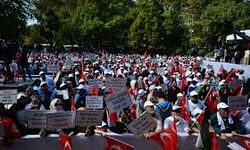 LGBTİ karşıtlarından protesto eylemi