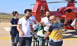 Kafasına demir düşen kadın helikopterle hastaneye sevk edildi