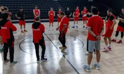 A milli erkek basketbol takımı, Macaristan deplasmanında sahaya çıkıyor