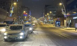 Erzurum’da üç gün sürecek kar yağışı başladı