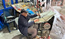 Şemsiyeler tamircilerde yoğunluk yaratıyor