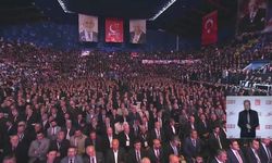 Temel Karamollaoğlu Saadet Partisi Kongresi’nde veda etti