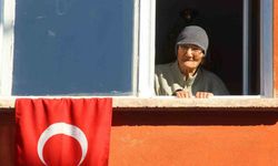 100 yaşındaki Fatma nine: "En mutlu olduğum hatıralarımda hep eşim var"