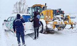 Yaylalarda mahsur kalanları ormancılar kurtardı