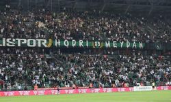 Sakaryaspor taraftarı sanıp, kendi taraftarlarını dövdüler