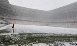 Sivasspor-Kasımpaşa maçı öncesi kar engeli