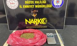 Düzce’de uyuşturucu operasyonu: 8 gram uyuşturucu yapımında kullanılan madde ve 25 gram metamfetamin ele geçirildi