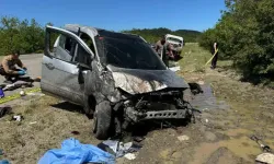 Tiyatro ekibi trafik kazası geçirdi: 1’i ağır 4 yaralı