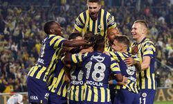 İlk yarı son erdi: Fenerbahçe: 1 - Başakşehir: 0