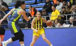 Fenerbahçe Opet, USK Prag'ı yenerek zirvedeki yerini korudu