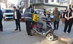 Otomobille çarpışan motosikletin sürücüsü hastanelik oldu